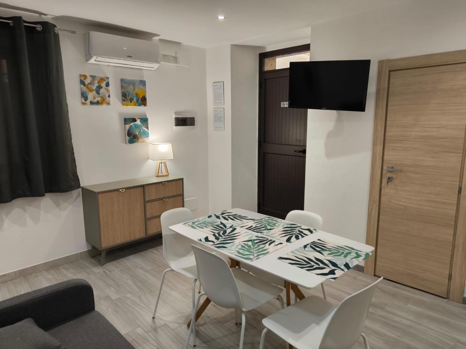 Studio Apartments Salvo 7 Agrigento Eksteriør bilde